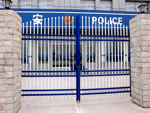 鋅鋼護(hù)欄門 鋅鋼護(hù)欄門