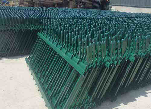 焊接式道路護欄