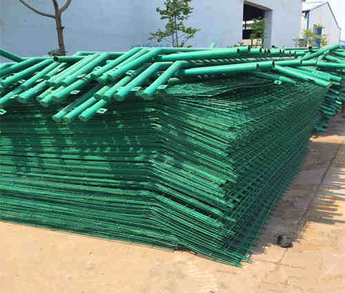 雙邊絲護(hù)欄網(wǎng)